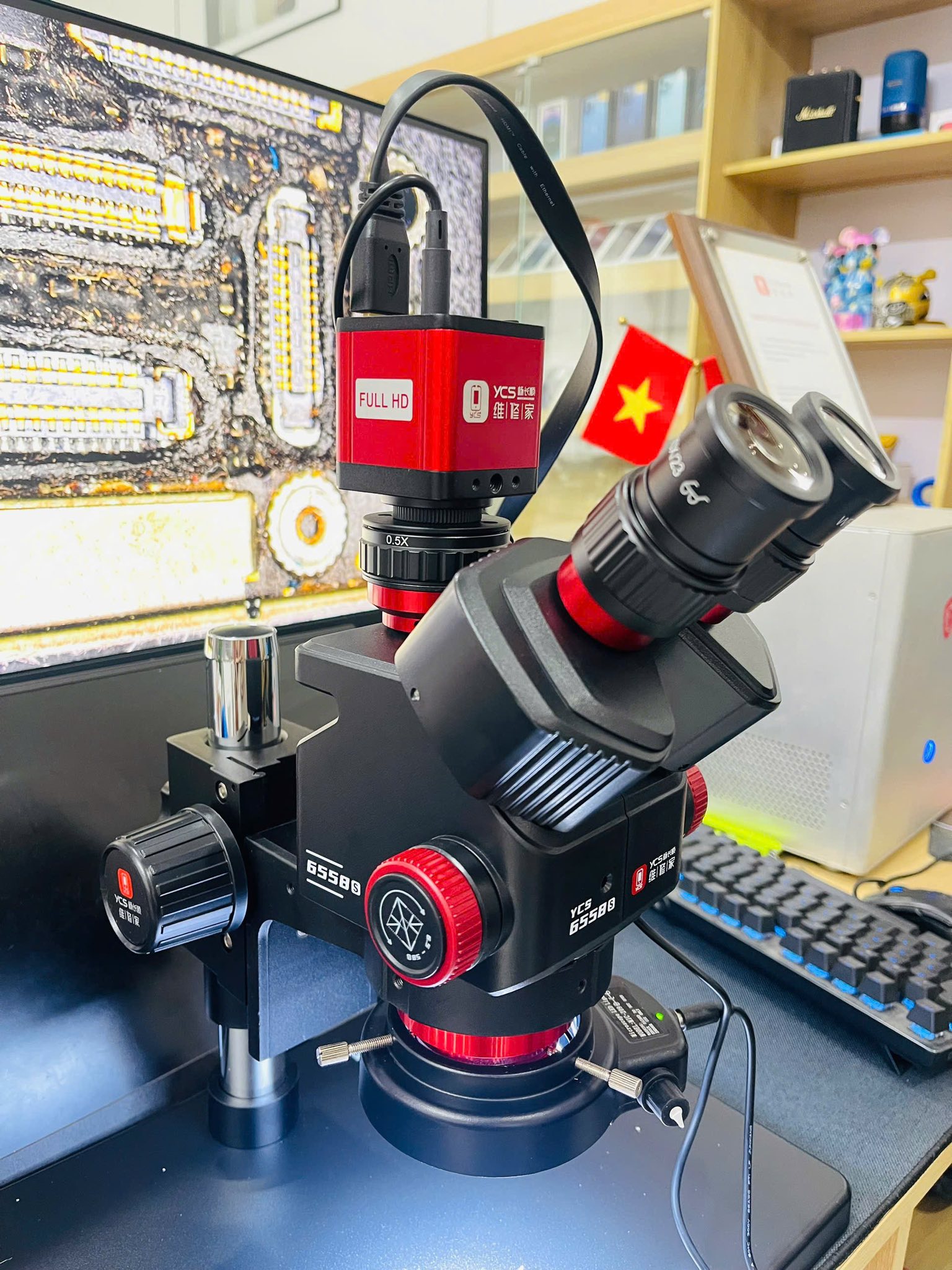 kính hiển vi 6558s 3